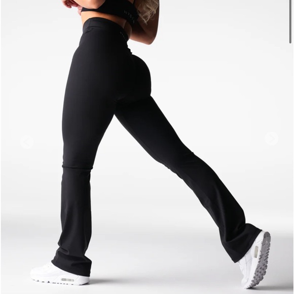 NVGTN Pants - NVGTN Effortless Flare Leggings